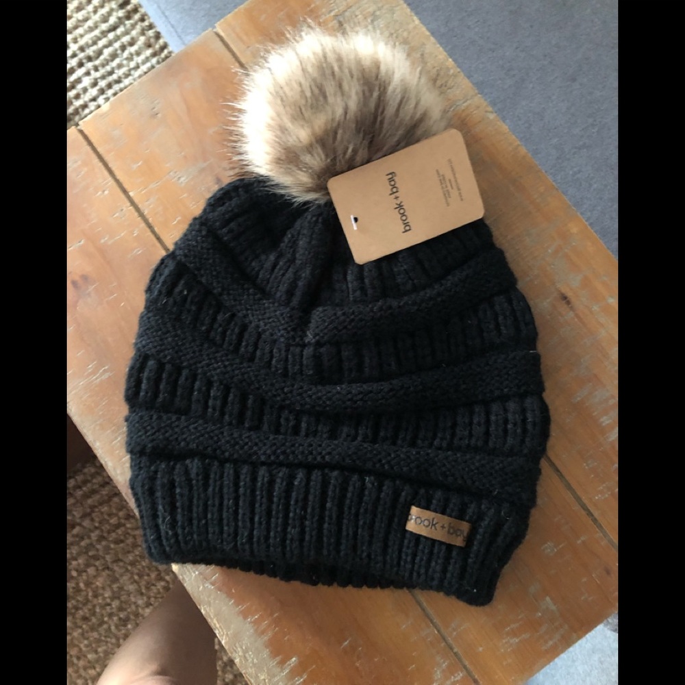 Brand new w tags black Brook + Bay beanie